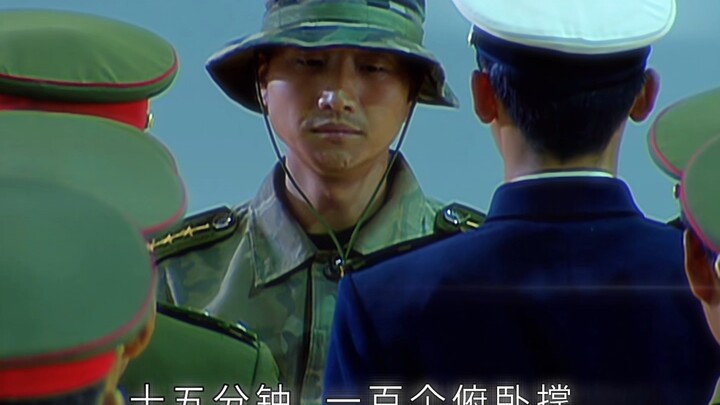 “Các anh đều là cán bộ cả, lại còn có một sĩ quan cấp tá nữa, trong đội ngũ không được nói chuyện, k