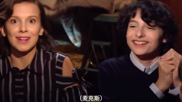 ที่มาของฉากจูบของเหล่านักแสดงเด็กใน Stranger Things และเสียงตอบรับเมื่อถูกถามถึงฉากจูบนั้น ฮ่าๆๆ ต้อ