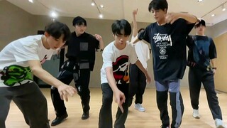 ห้องซ้อมบอยสตอรี่