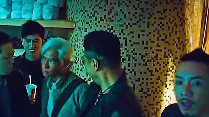 Banyak hal yang boleh kamu tidak percaya, tetapi bukan berarti tidak ada (bagian tengah)