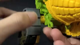 Isn't this hybrid plant much stronger? Transformable and fusion plant 3-in-1 set Xinle New Plants vs