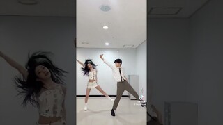 CHAERYEONG & Yeonjun Challenge "UNTOUCHABLE" #recommended #ytshorts #youtubeshorts #shorts #fyp