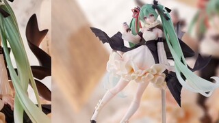 TAITO AMP VOCALOID Hatsune Miku Latidos-2022.ver Gambar Jingpin dengan Bonus