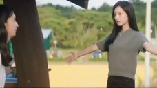Queen of Tears Episode 10: Hae In Bo who wants to hug Secretary Luo is so cute!!