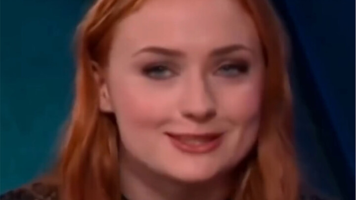Saat orang tua Sansa hendak membicarakan pendidikan kedewasaan dengannya…