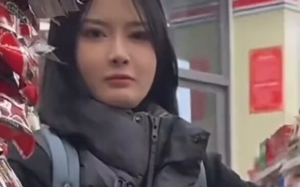 "يمكنك التقدّم للاستفادة من بيجوين، أو التراجع للحفاظ على المجمّع الصناعي"