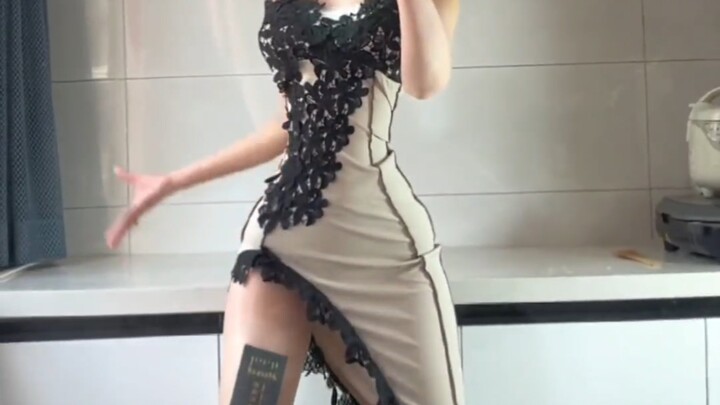 Life’s Tough: A Graduate Student Earns a Living by Performing Arts