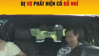 Bị vợ phát hiện có bồ nhí