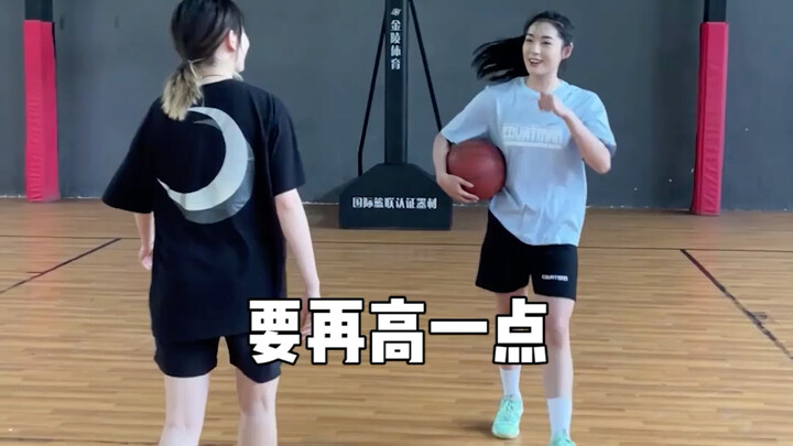 แมตช์ดวลเดี่ยวของผู้เล่นมือสมัครเล่น! ฝ่ายหนึ่งกล้าสอนจริงๆ อีกฝ่ายก็กล้าฟังจริงๆ!
