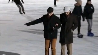 Adegan penuh energi pria tua di arena skating, netizen: Pamanmu akan selalu menjadi pamanmu