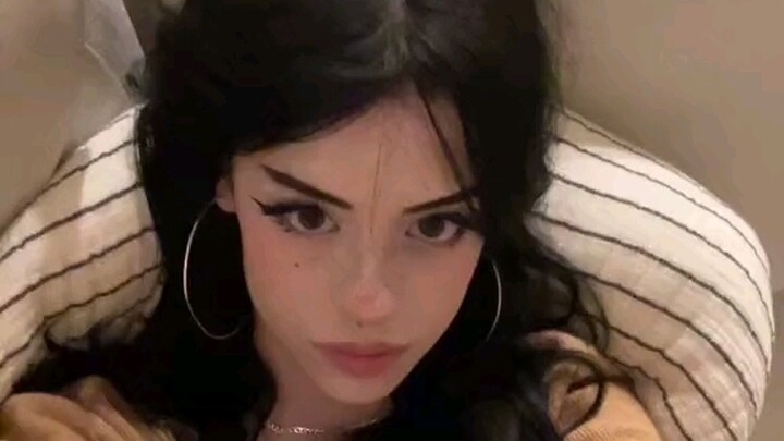 ของฟรีก่อนนอน: Hannahowo @ inwils