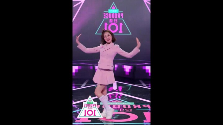 Produce 101: Vũ đạo của Lý Tử Hiên thẳng tiến (gương dạy)