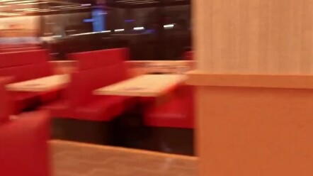 New-style revolving sushi, hahaha, I'm dying of laughter