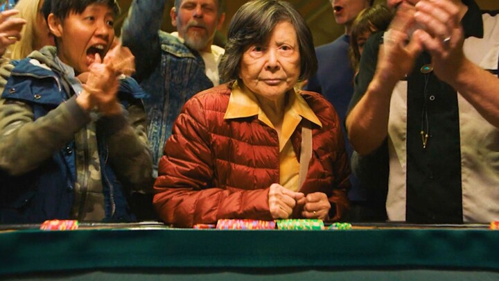 The elderly lady is blessed by a divine dragon and has made a fortune—human nature in full view.