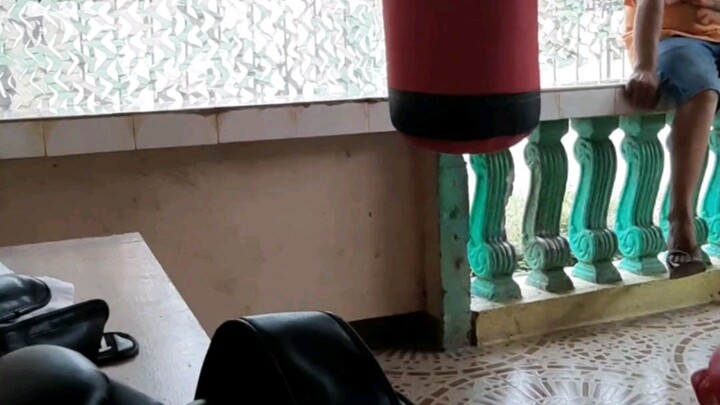 Teach your boy how to Box💪😎