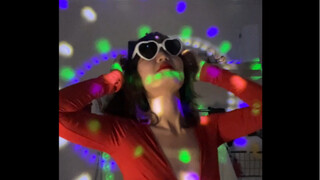 Senangnya sampai kulit pun terkembang hanya dengan dua puluh yuan