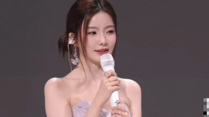 【陈卓璇】抖音直播的甜妹手势舞挑战~~BGM就是要自己唱