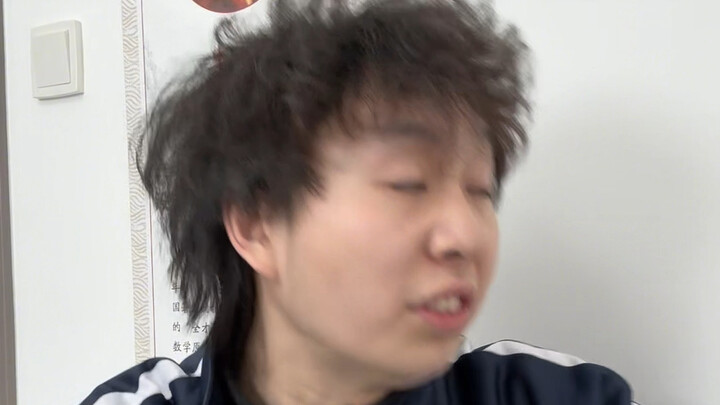 眼镜对我们近视的人来说可太重要了！！！