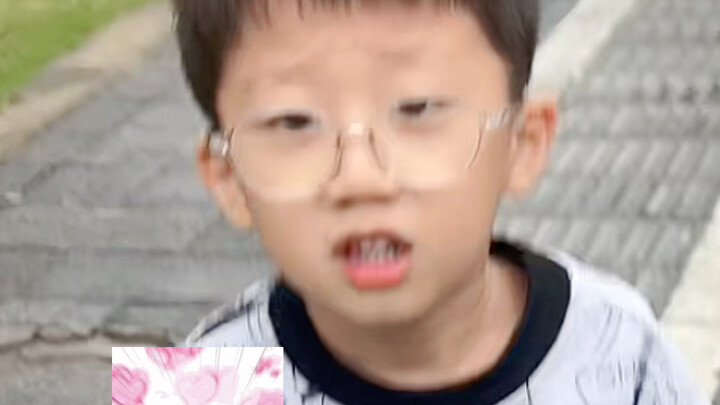 Có phải chỉ là đón con muộn thôi à! Tôi chẳng thấy có gì phải áy náy cả!