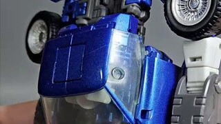 This is the cheapest Master Class you can buy right now. Transformers MP25 Tire