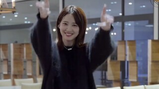 “刑警小姐姐可爱鲨手舞”