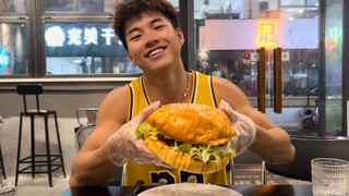 练后吃个小汉堡