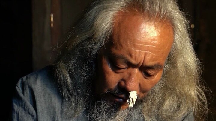 When I was little, I was really mischievous and ran around everywhere. One time I bumped my nose so 