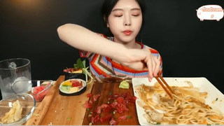 Maki cá ngừ và mì Ý trứng nhum phần 6 #anngonmoingay