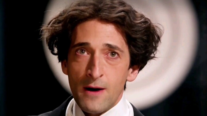 «هوديني» أعظم السحرة في التاريخ، ساحر الاختفاء!