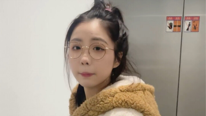 Naik tangga juga bisa jadi olahraga…