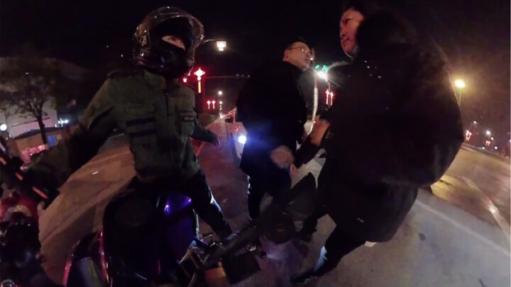 Đã báo công an, đang chờ xử lý tiếp/ Tôi yêu cầu xử lý nghiêm khắc, không khoan nhượng!