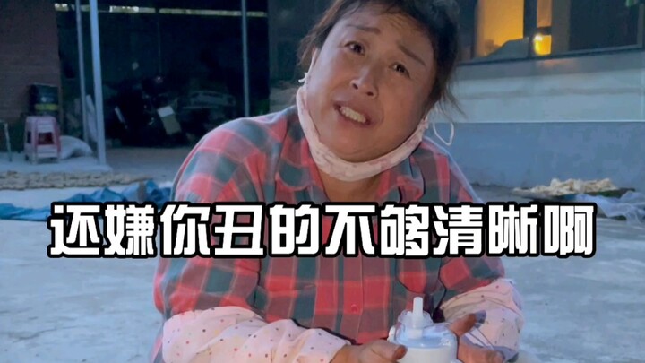 Khi tôi cố chọc giận mẹ, bà liền đáp trả bằng một combo tục ngữ nối tiếp nhau!