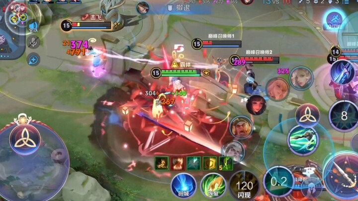 Ini adalah gerakan yang bahkan Charlotte seumur hidup pun takkan bisa keluarkan!