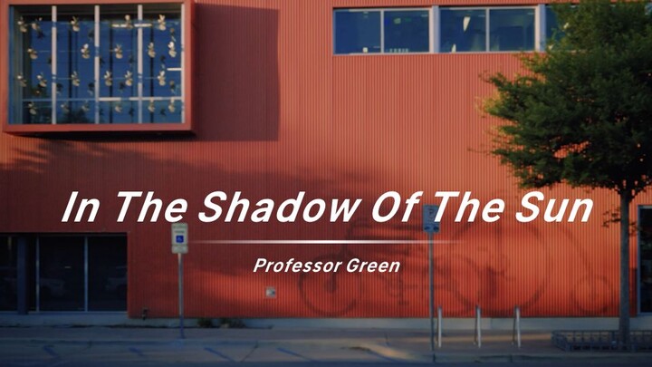 《In The Shadow Of The Sun》| 这歌有种涅槃重生直冲云霄的感觉。