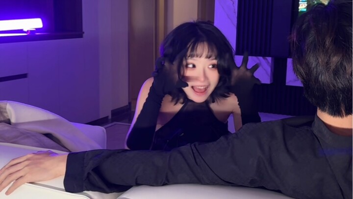 Mượn bạn trai của bạn tôi để quay quảng cáo Durex