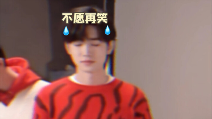 لا تواصلوا التصفيق بعد الآن! (بجدية)