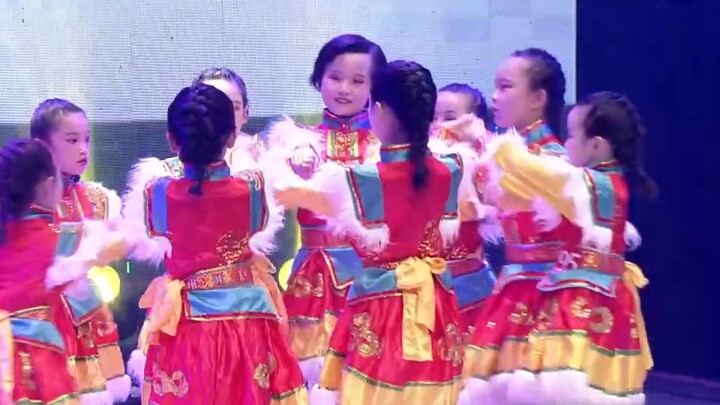 Kompetisi Tari Anak "Masa Kecil Terindah" Provinsi Henan 2021 "Keberuntungan"