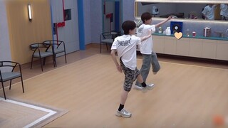 Zhang Zeyu and Su Xinhao practice extra!