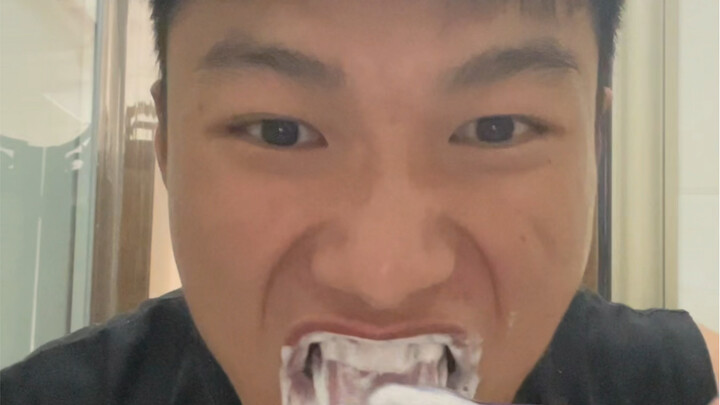 The Difference Between You and Your Dad Brushing Your Teeth