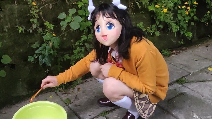 I tried imitating Tsukino Mito's "Pien" dance