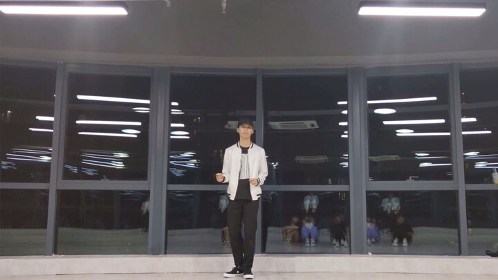 Zhang Yixing's "What U Need" dance cover