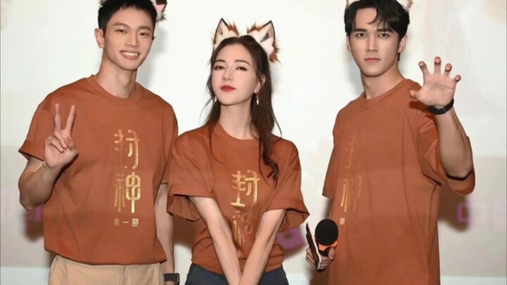 Saat Naran mengulurkan tangan dan memasang pose, terasa sekali aura si rubah kecil itu