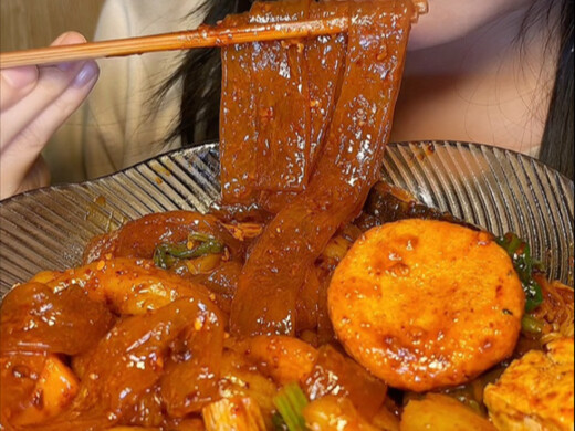 Campuran pedas dan gurih