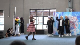 Panoramic version [舞(ado)] about six delinquent teenagers showing love on stage