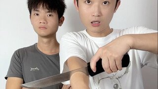 旁边兄弟毫不留情，直接揭穿。