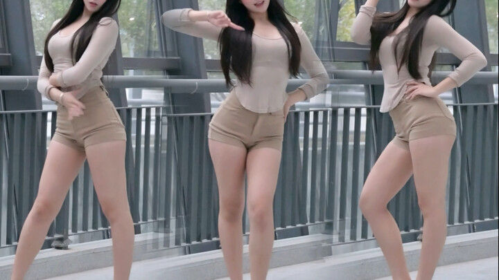 【Xiao Yu Police】Warna nude yang pas badan dan memperpanjang kaki～Apakah ini menusuk hatimu?