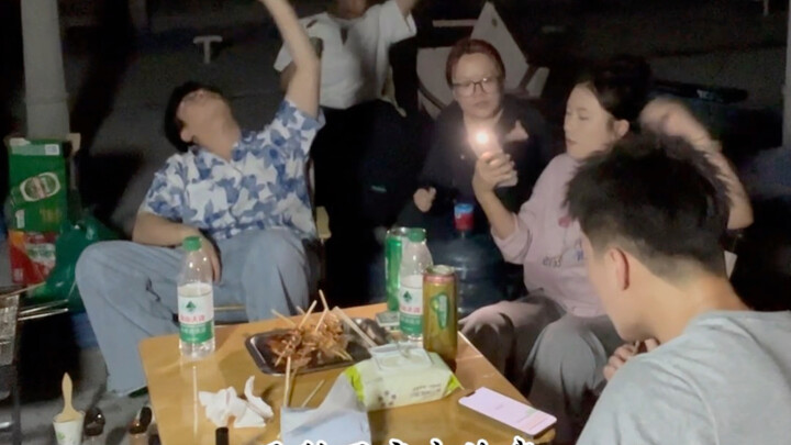 Teman adalah obat penawar dalam kehidupan!!
