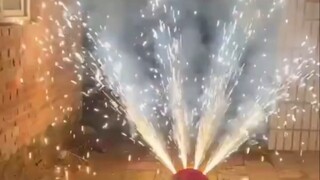 第一次花15块买的孔雀开屏，以为是个青铜，谁知是王者，大戏在后面差点把玻璃崩碎