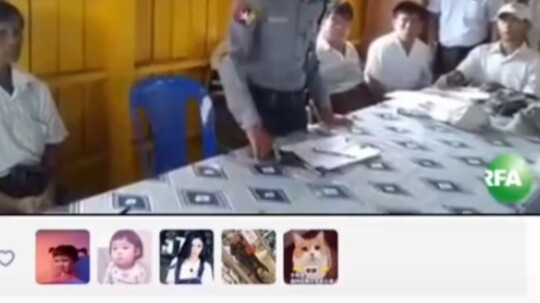 Trời ạ, đi du lịch ở nơi nghèo đến thế à? Tôi phát điên rồi sao?