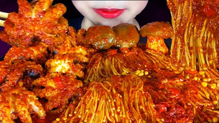 ASMR SPICY ENOKI MUSHROOM ปลาหมึกยักษ์ ऑक्टोपस ( EATING SOUNDS )